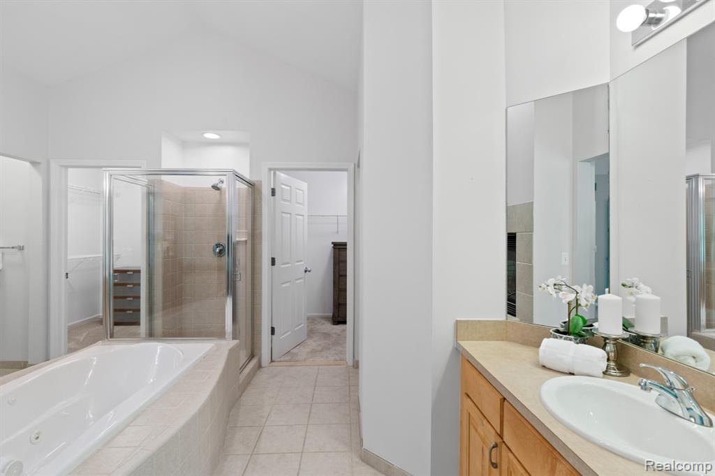 5634 Plantation Drive, Commerce Twp, MI 48382 — Photo 28