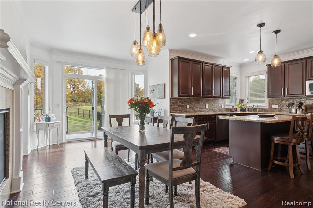 9888 Meadow View Court, Northville, MI 48167 — Photo 11