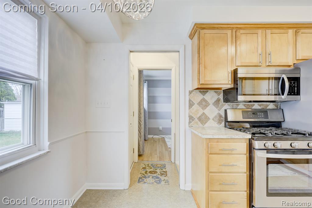 28447 Brush Street, Madison Heights, MI 48071 — Photo 16