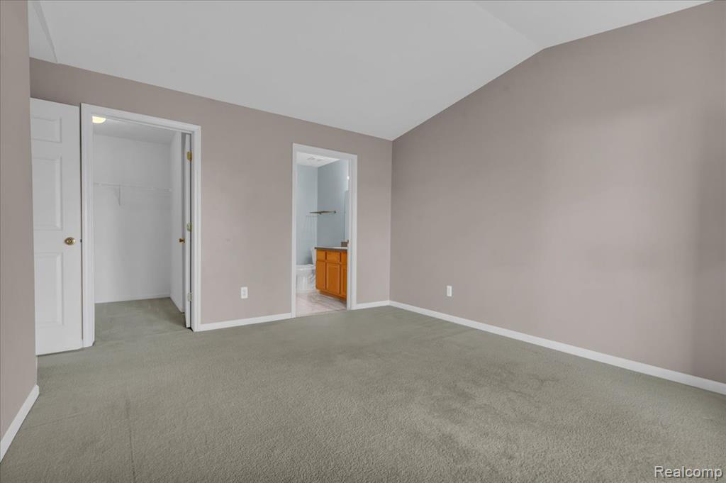 51641 Hale Lane, Chesterfield, MI — Photo 16