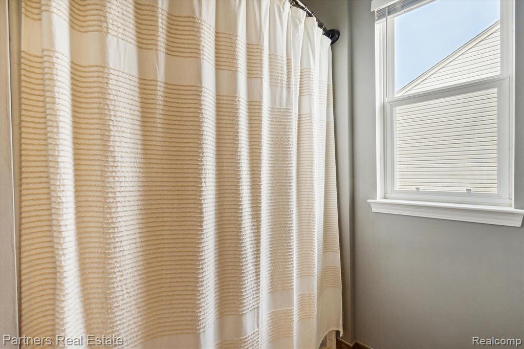 9955 W Avondale Circle, Ypsilanti, MI 48198 — Photo 21