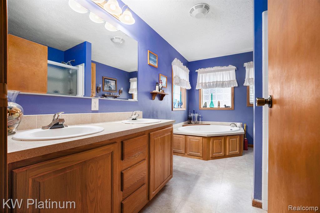 2954 English Road, Kimball, MI — Photo 18