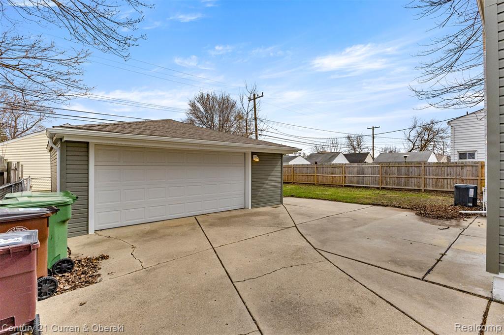13367 Fordline Street, Southgate, MI 48195 — Photo 31