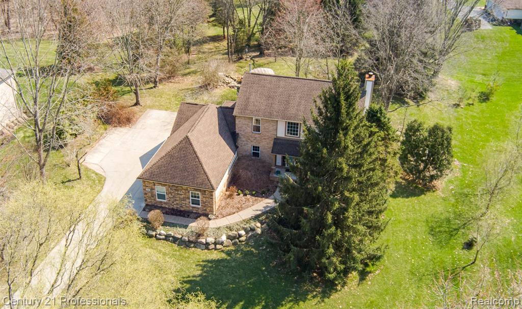 5492 E Alyssa Court, White Lake, MI 48383 — Photo 85