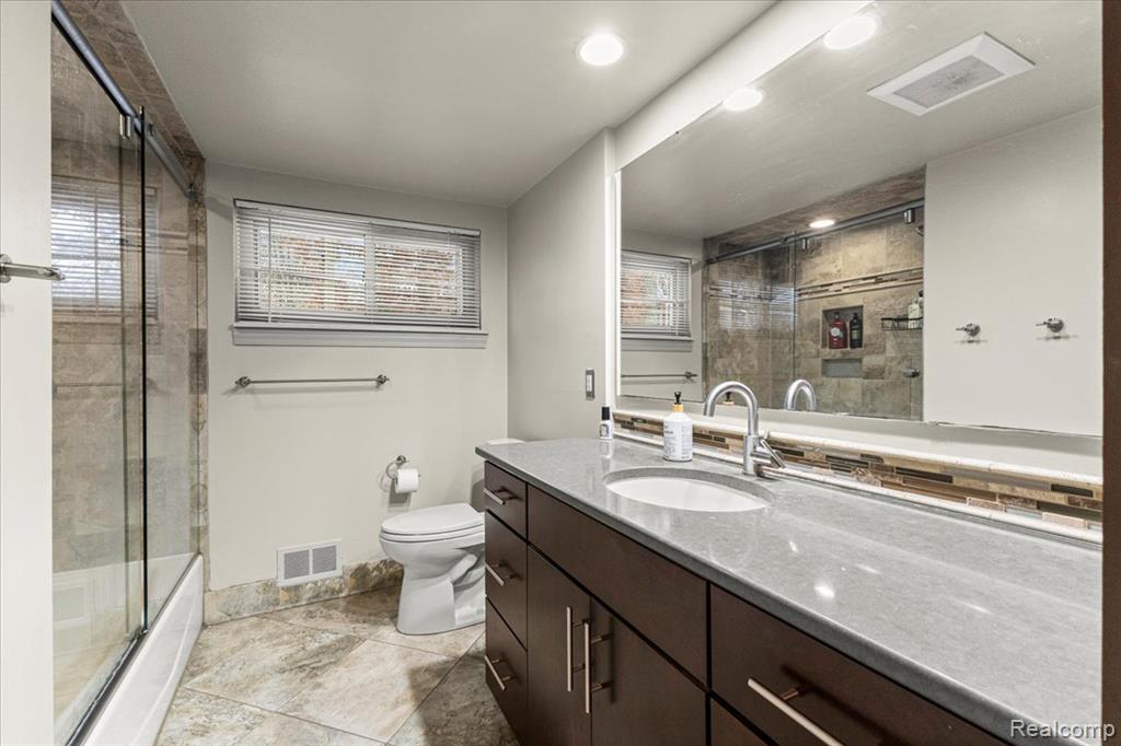 52443 Pappy Lane, Shelby Twp, MI 48316 — Photo 21