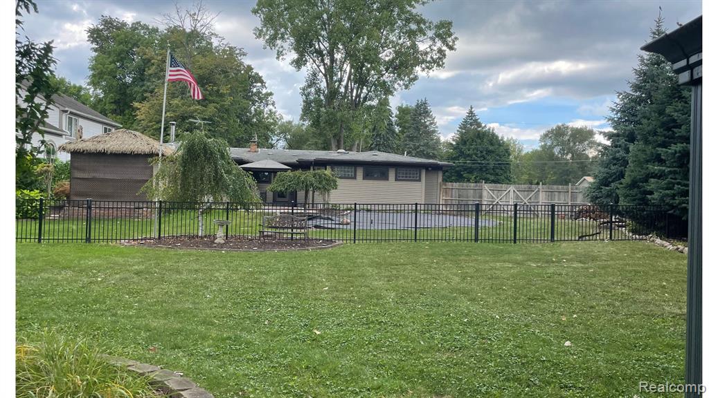 1075 Lalond Avenue, Waterford, MI 48327 — Photo 18