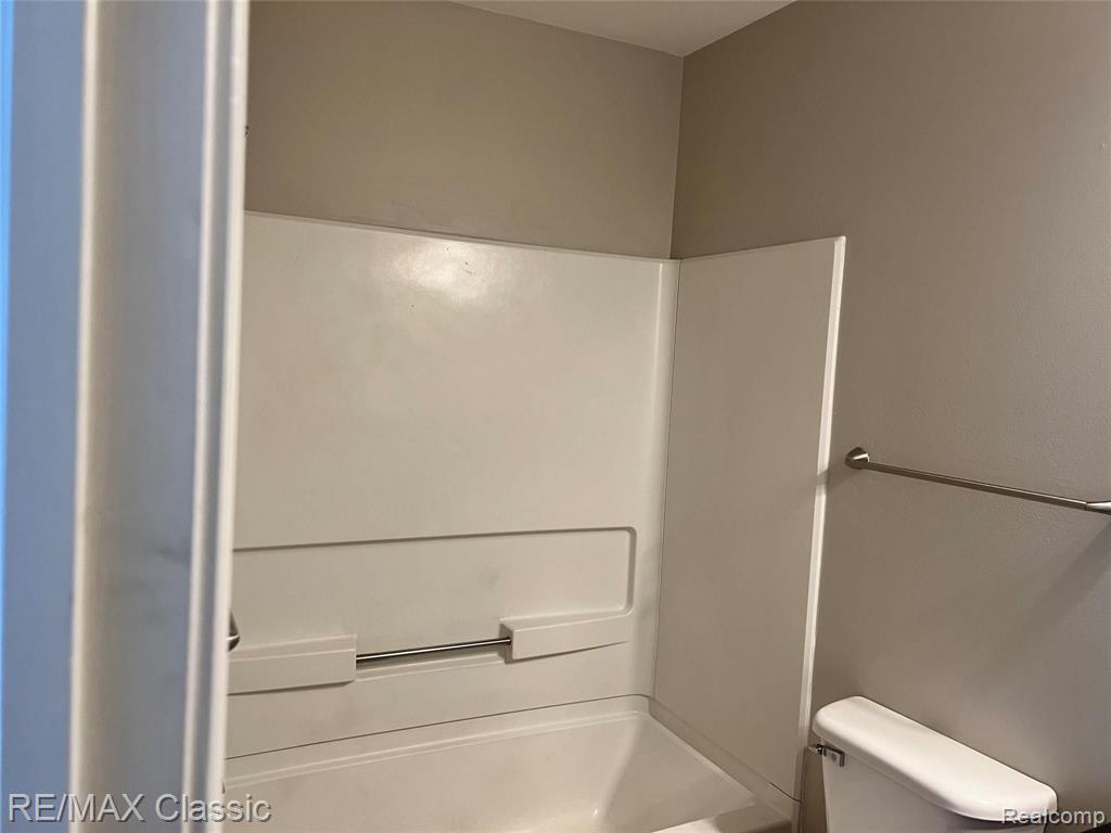 39773 ROCKCREST Circle, Northville, MI — Photo 29