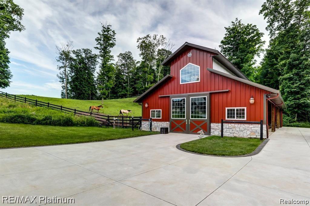 1286 Gray Fox Court, Howell, MI 48843 — Photo 40