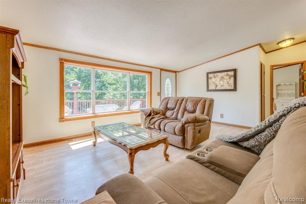 5529 JEDDO Road, MI 48032 — Photo 33