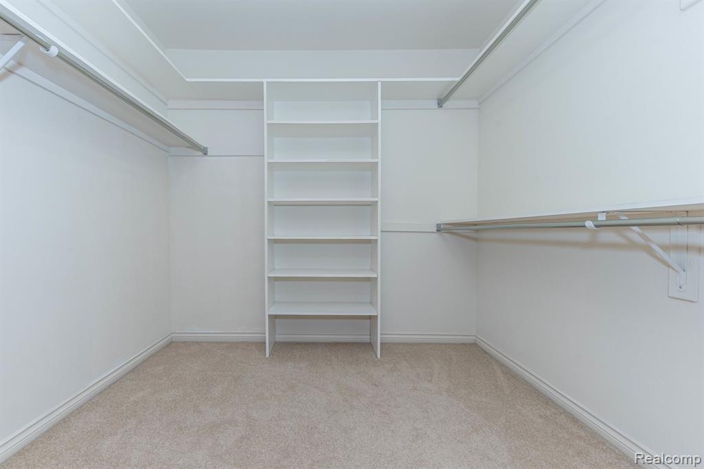 5003 HICKORY POINTE Drive, Orchard Lake Village, MI 48323 — Photo 70
