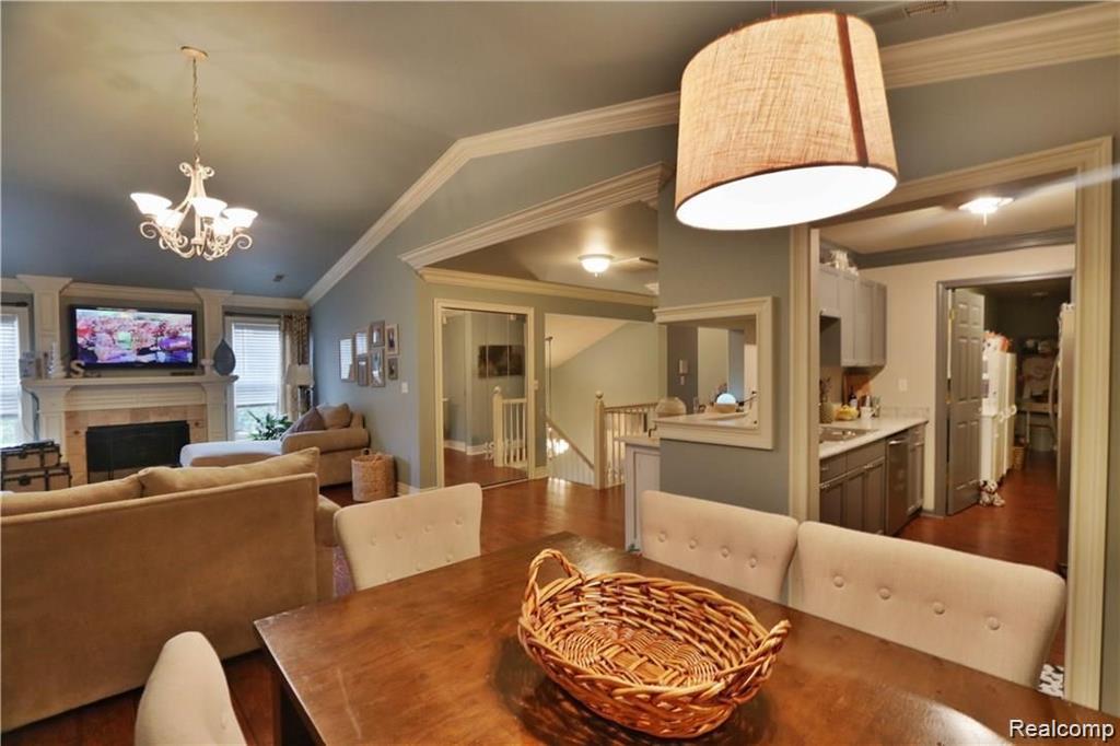 5445 Pine Aires Drive, Sterling Heights, MI 48314 — Photo 10