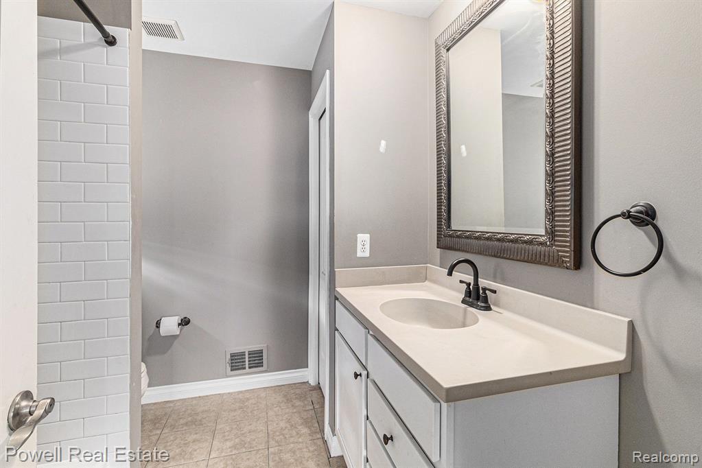 50509 COOLIDGE Street, Canton, MI 48188 — Photo 12