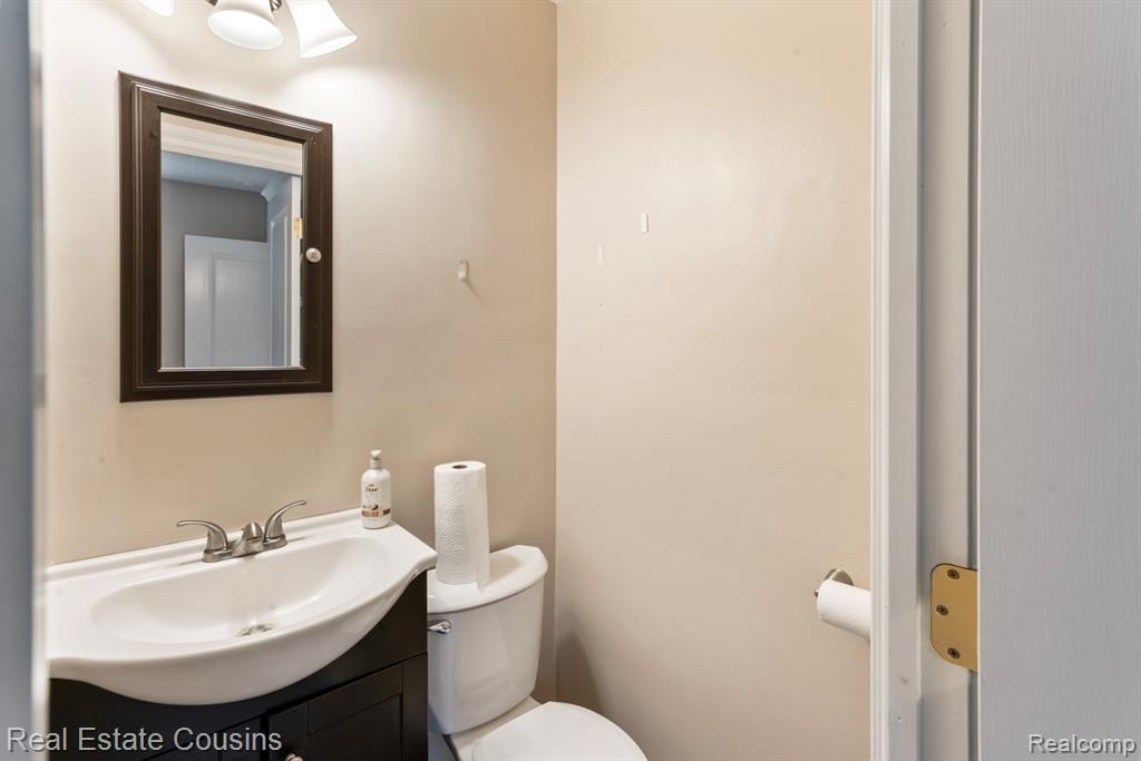 141 Bevins Street, Holly, MI 48442 — Photo 7