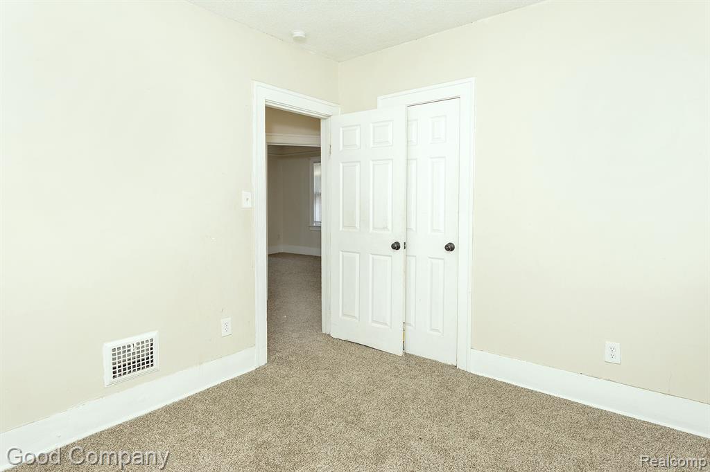 12123 Santa Rosa Drive, Detroit, MI 48204 — Photo 12