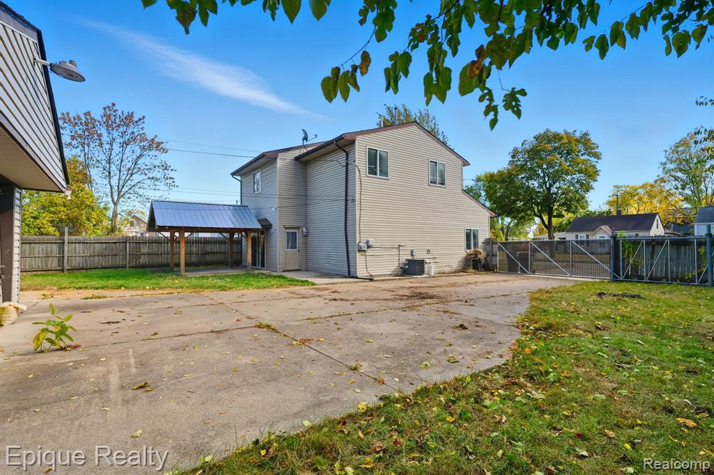 76 W Coy Avenue, Hazel Park, MI 48030 — Photo 23