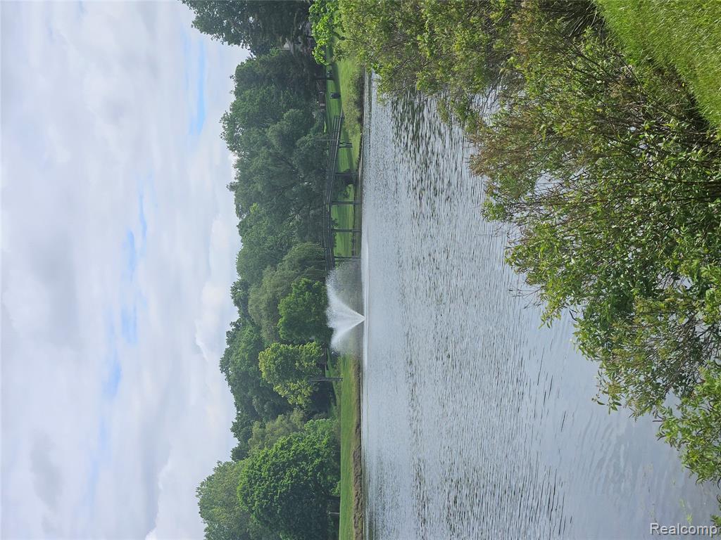 5138 Bayside Drive, Troy, MI 48098 — Photo 35