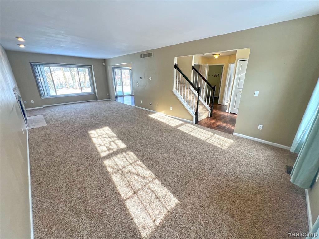 47546 Belmont Drive, Belleville, MI 48111 — Photo 10