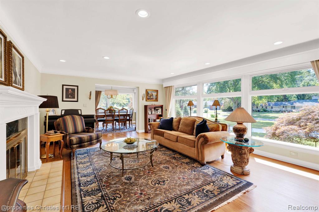 19418 Warwick Street, Beverly Hills, MI 48025 — Photo 10