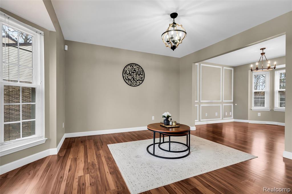 648 Lansdowne Drive, Westland, MI — Photo 5