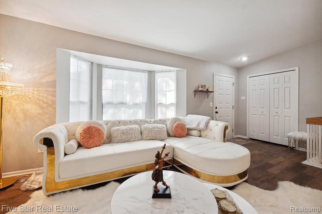 7295 SOMERBY, West Bloomfield, MI — Photo 12