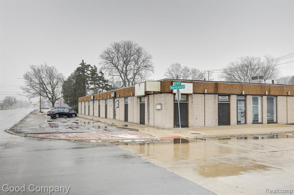 26095 W 6 Mile Road, Redford, MI, 48240