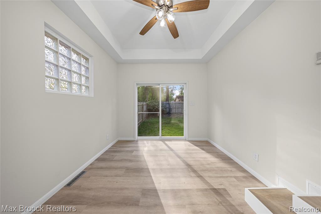3187 Woodlawn Street, Commerce Twp, MI 48390 — Photo 29