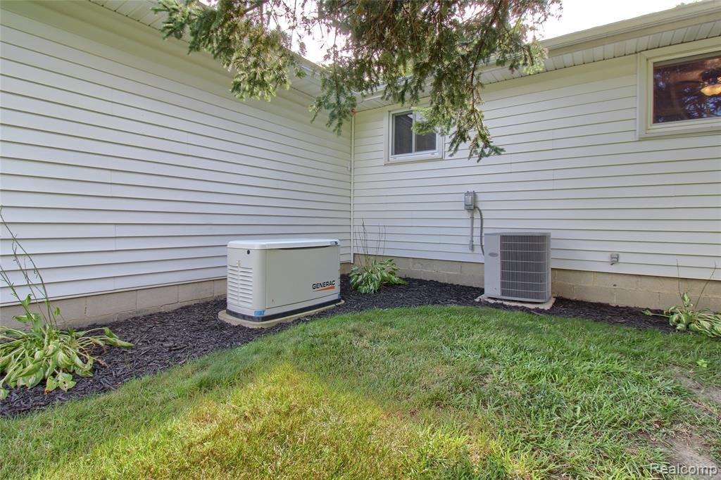 10784 Exeter Road, Carleton, MI 48117 — Photo 39