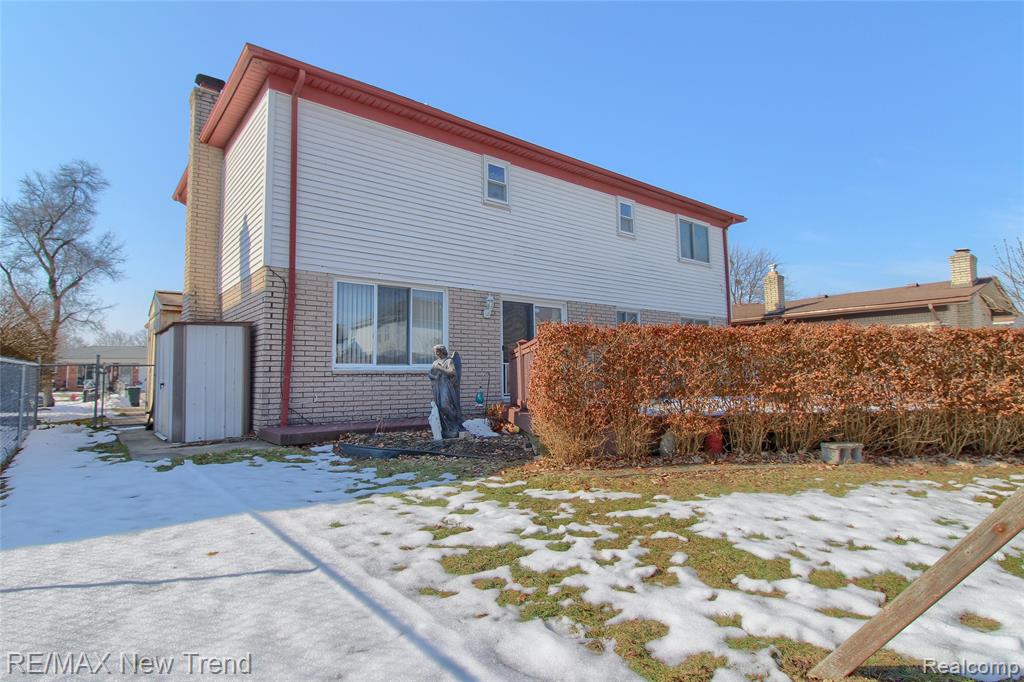 5794 Willow Creek Drive, Canton, MI 48187 — Photo 35