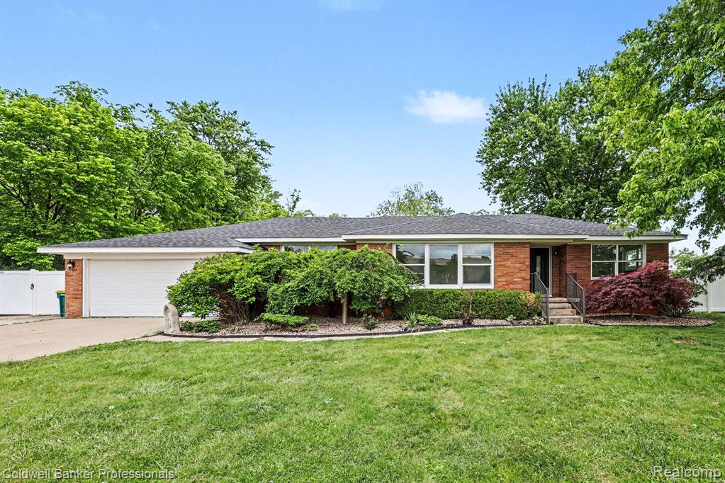 7891 Haggerty Road - Photo 4