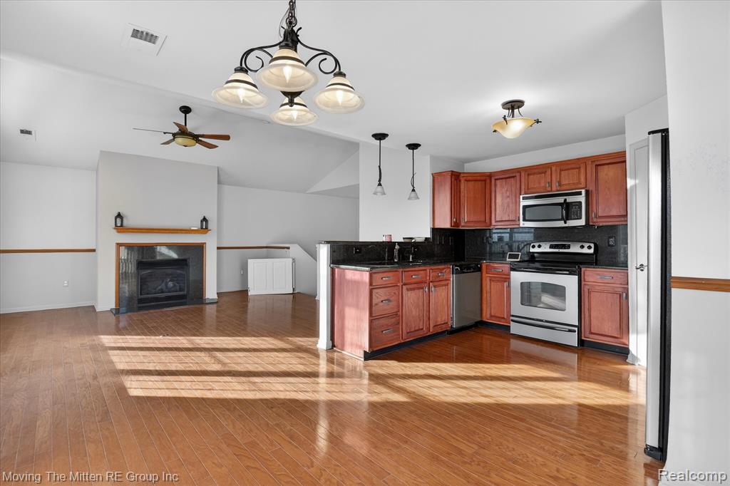 4148 Elizabeth Avenue, Canton, MI 48188 — Photo 9