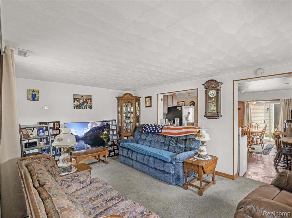 45175 Willis Road, Belleville, MI 48111 — Photo 11