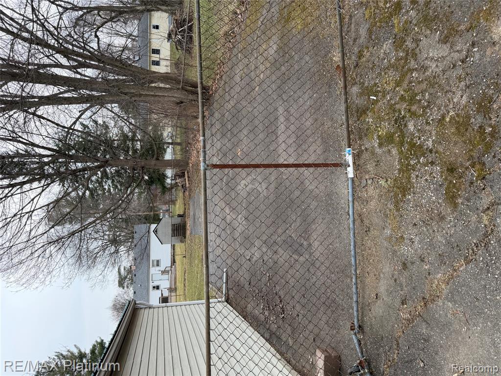 1475 Cutler Street, Burton, MI 48509 — Photo 9