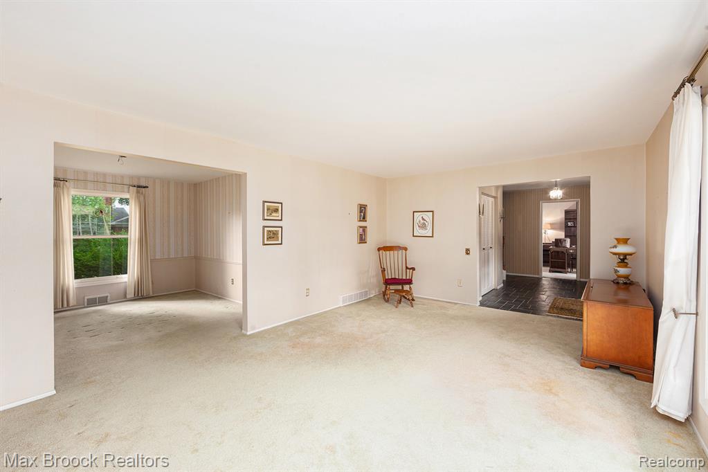 942 S Shady Hollow Circle, Bloomfield Hills, MI 48304 — Photo 10