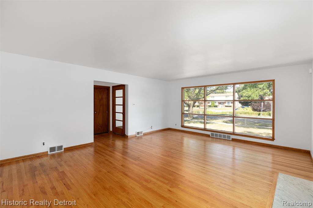 5919 Oakman Boulevard, Detroit, MI 48204 — Photo 4