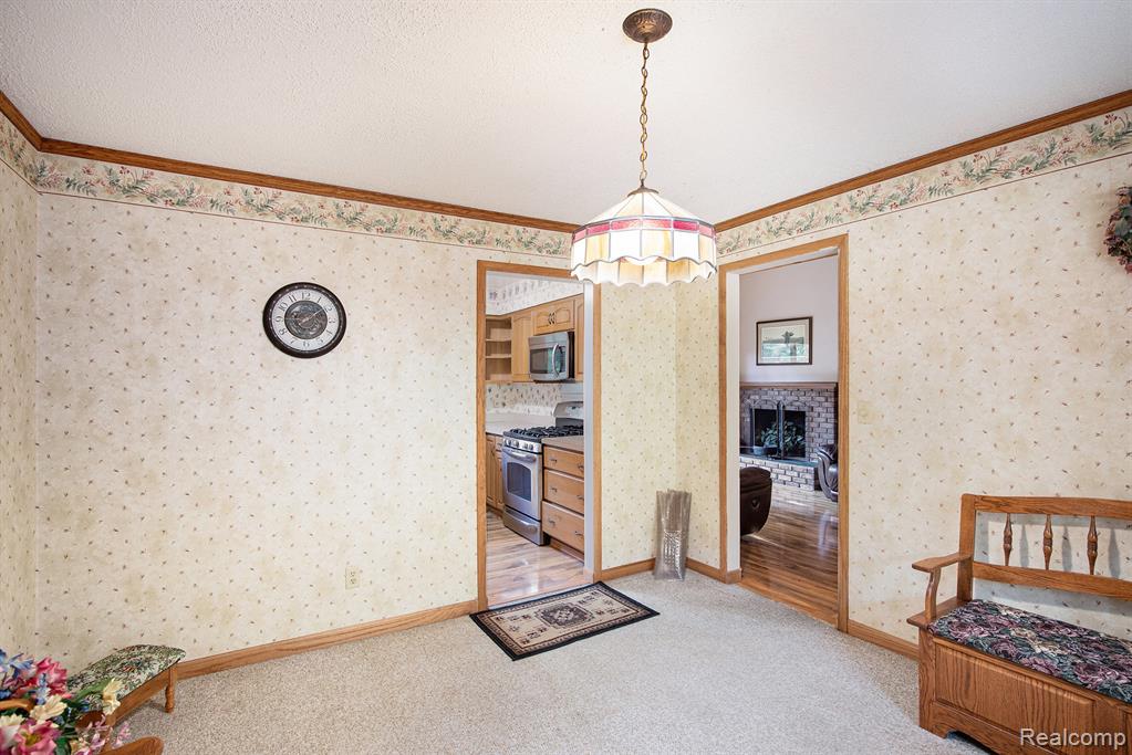 7334 Parkwood Drive, Fenton, MI 48430 — Photo 13