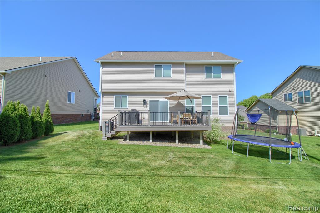 30932 Asbury Hill Drive, New Hudson, MI 48165 — Photo 38