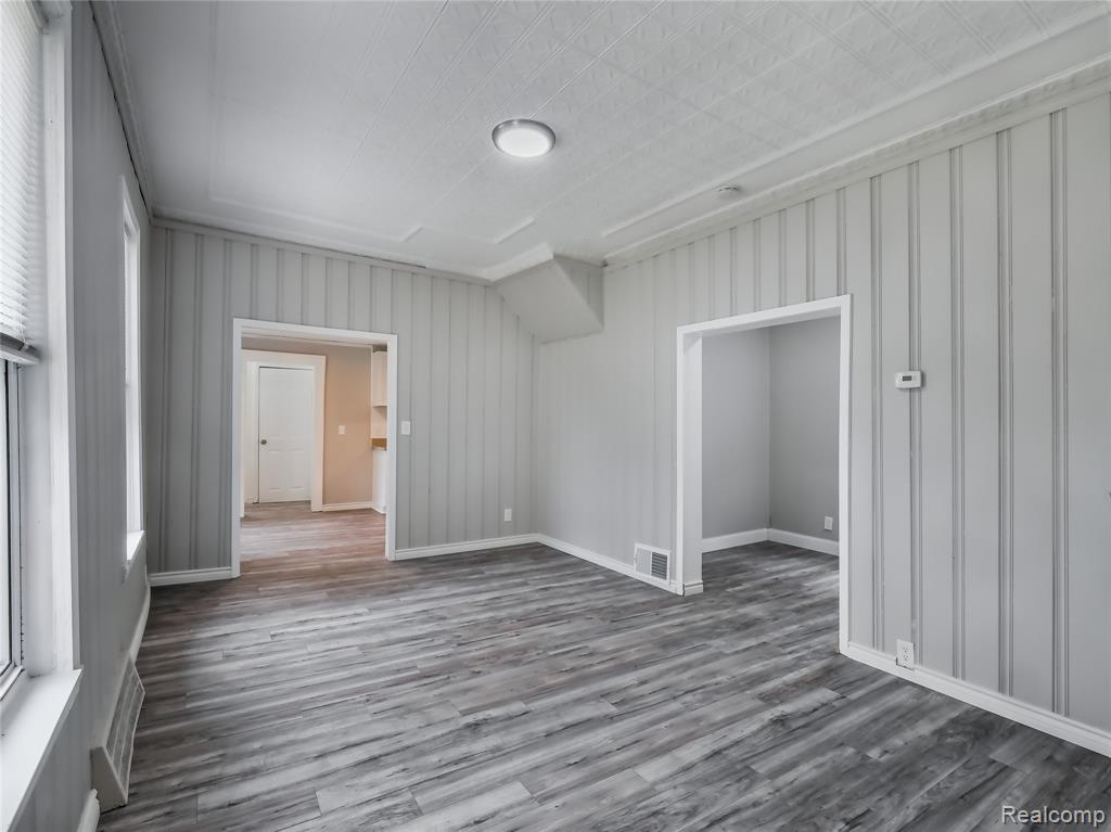 8220 Hudson Avenue, Warren, MI 48089 — Photo 9