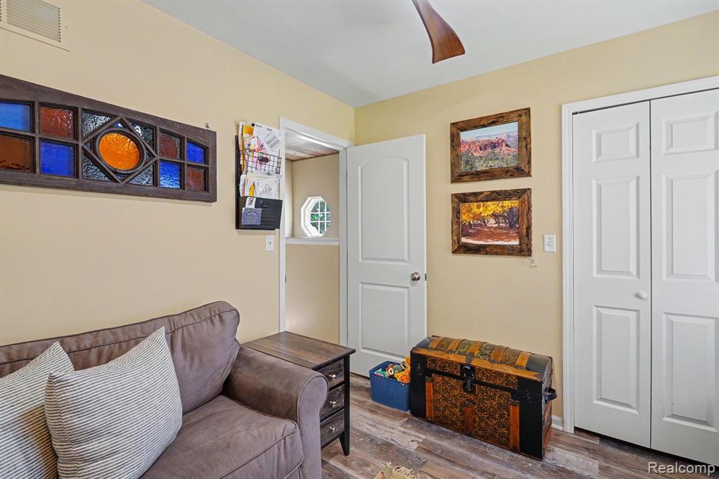3544 Fort Drive, Waterford, MI 48328 — Photo 23