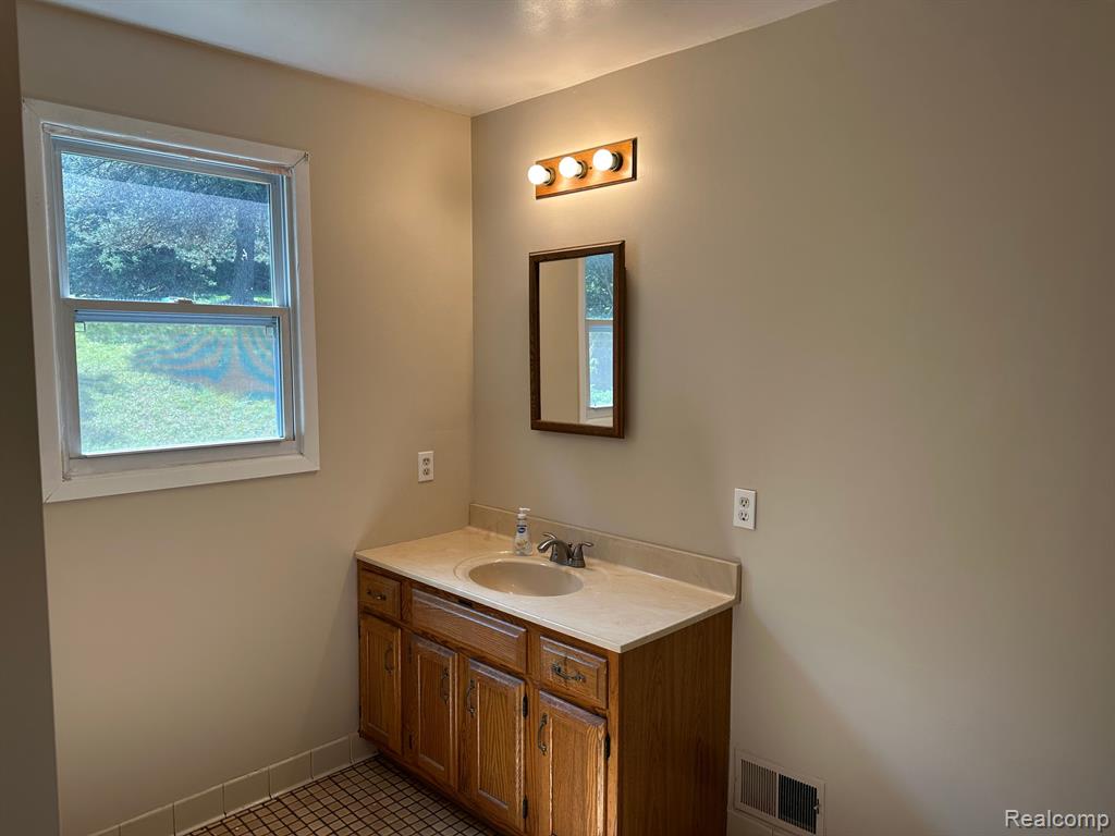 5047 ROCHESTER Road, Dryden, MI 48428 — Photo 12