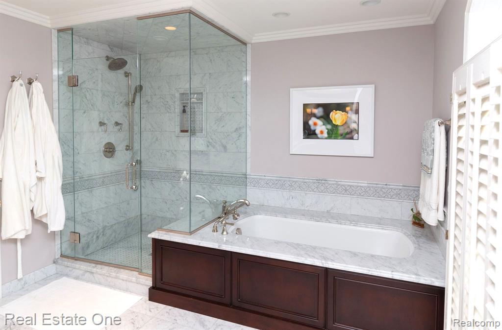 5538 CLEARVIEW Drive, Troy, MI 48098 — Photo 42