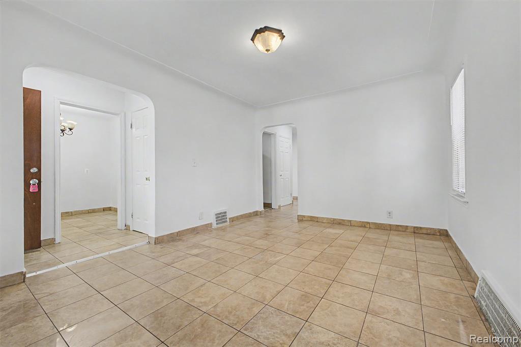 4645 Rosalie Street, Dearborn, MI 48126 — Photo 5