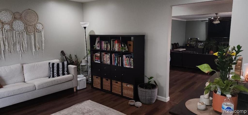 210 N PRINCESS Drive W, Canton, MI 48188 — Photo 32