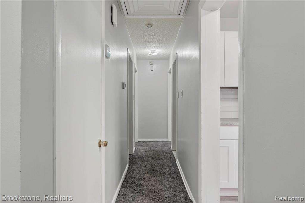 2555 W Boston Boulevard, Detroit, MI 48206 — Photo 23