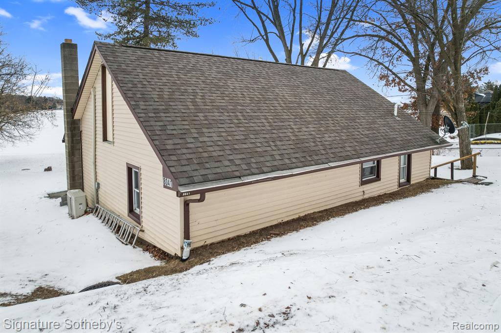 8041 GRAND RIVER Road, Brighton, MI 48114 — Photo 21