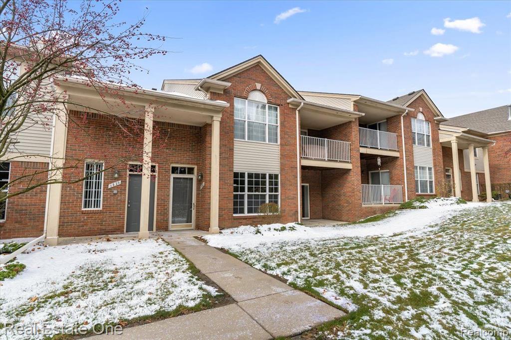 1818 Flagstone Circle, 34, Rochester, MI 48307 — Photo 26