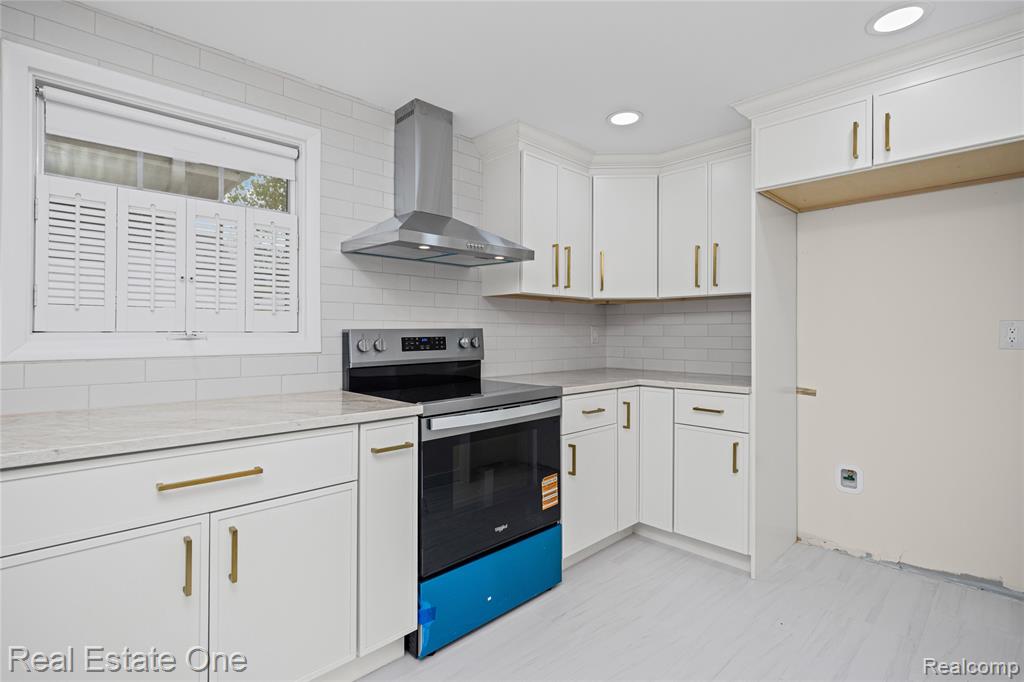 9047 Gale Road, White Lake, MI — Photo 27