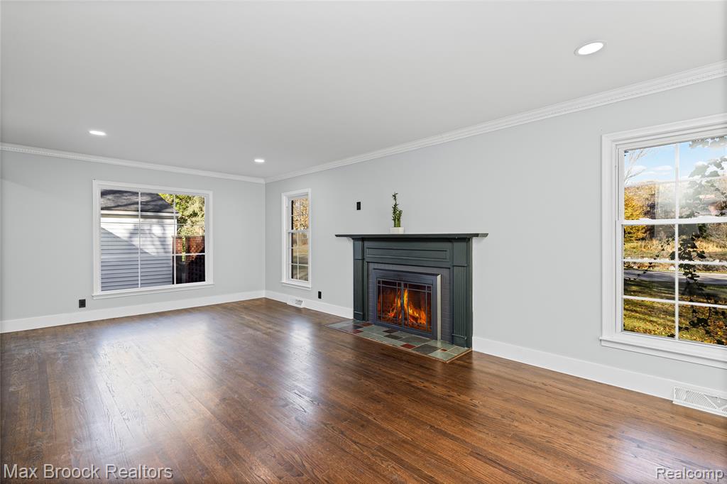2724 Alveston Drive, Bloomfield, MI 48304 — Photo 11