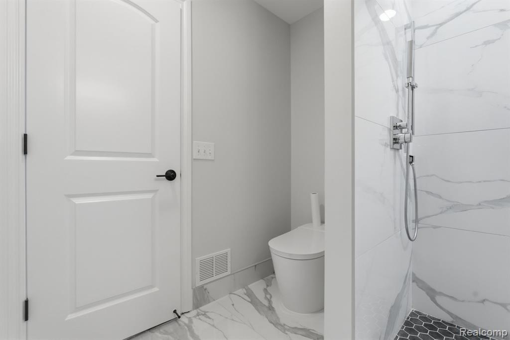 8844 Ridge Drive, Washington, MI 48095 — Photo 35