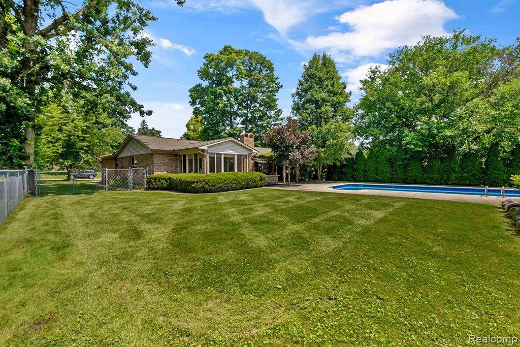 8400 Oak Shade Court, Davison, MI 48423 — Photo 46