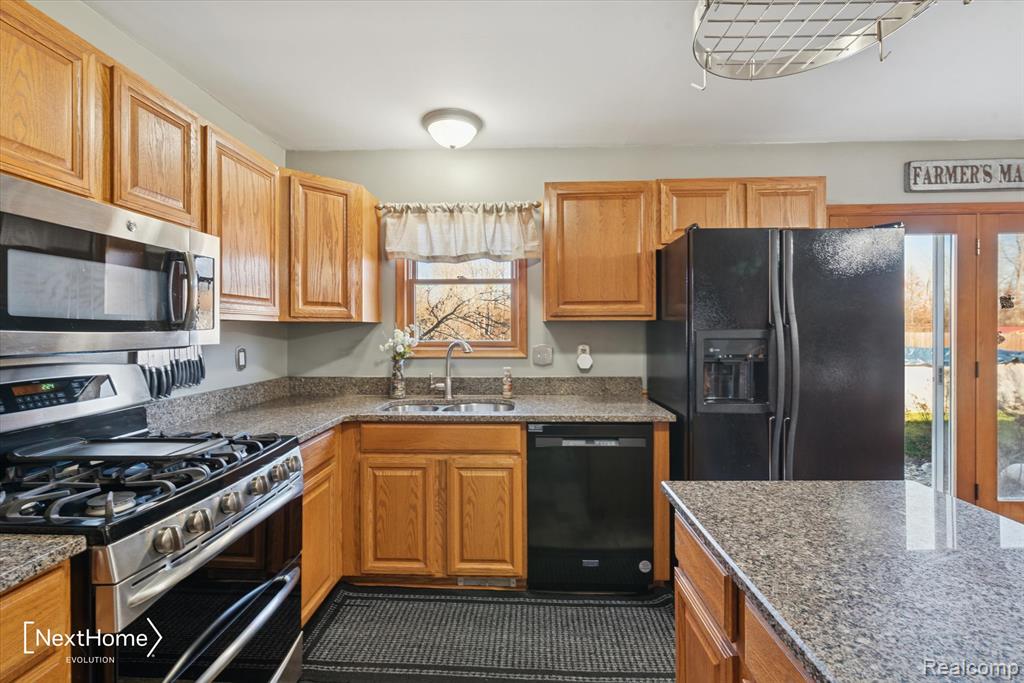 7010 Oakville Waltz Road, Sumpter, MI 48117 — Photo 8